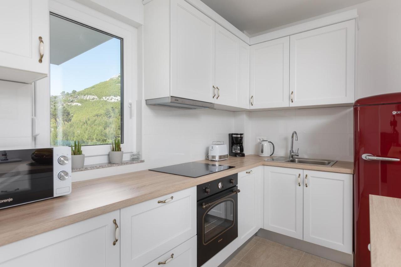 Apartment Oseka Макарска Екстериор снимка