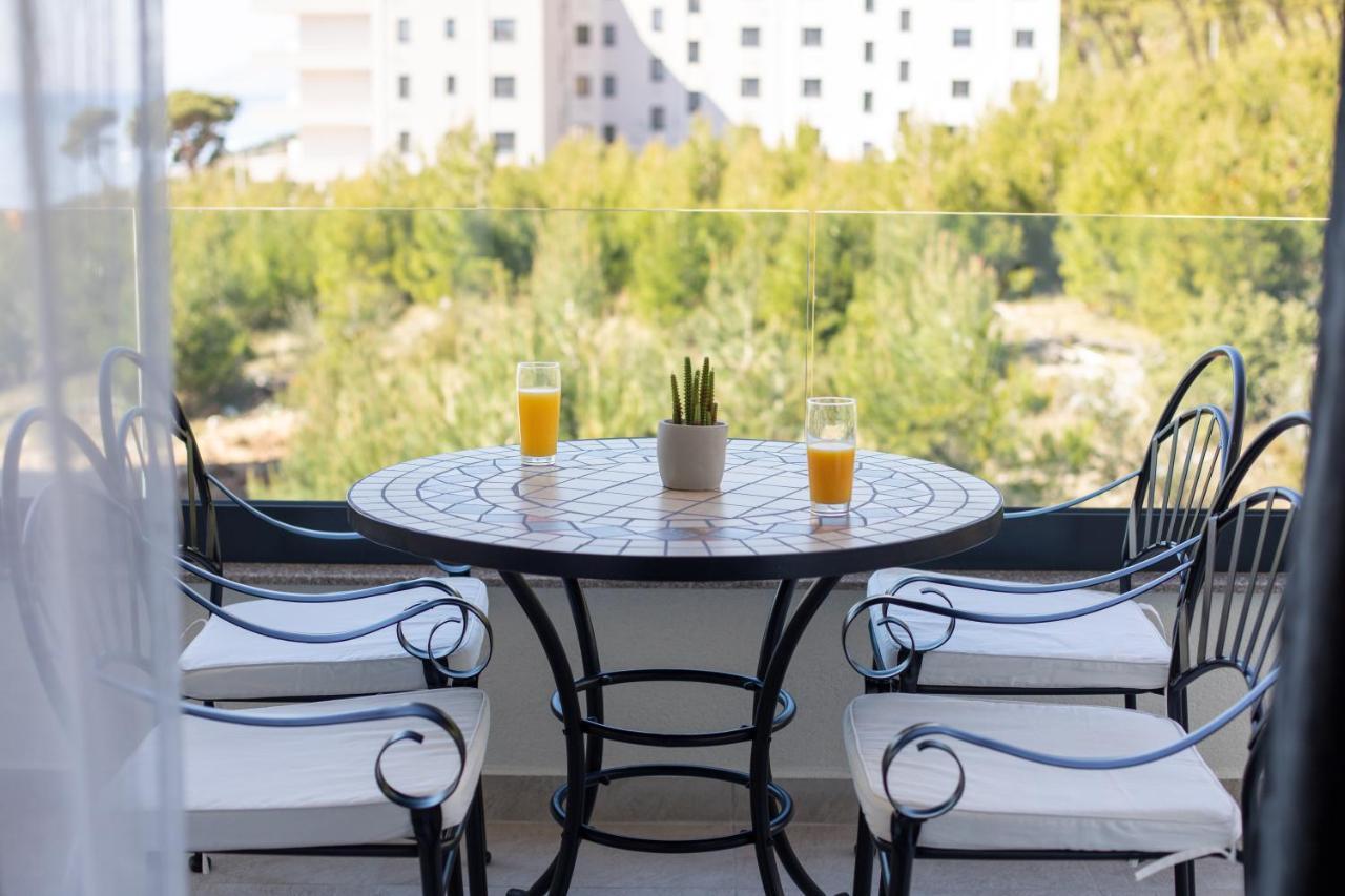Apartment Oseka Макарска Екстериор снимка
