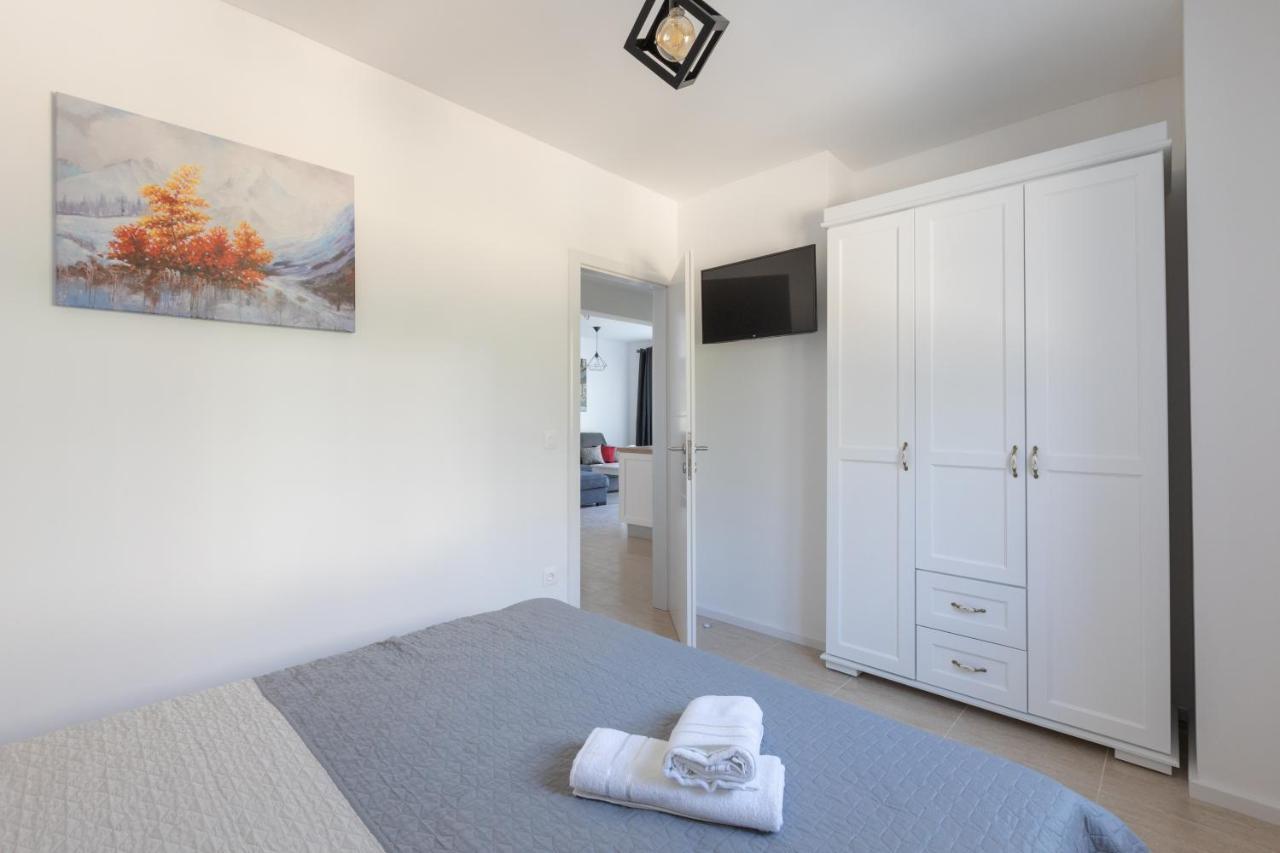 Apartment Oseka Макарска Екстериор снимка
