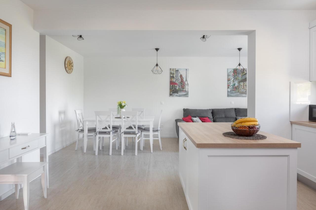 Apartment Oseka Макарска Екстериор снимка