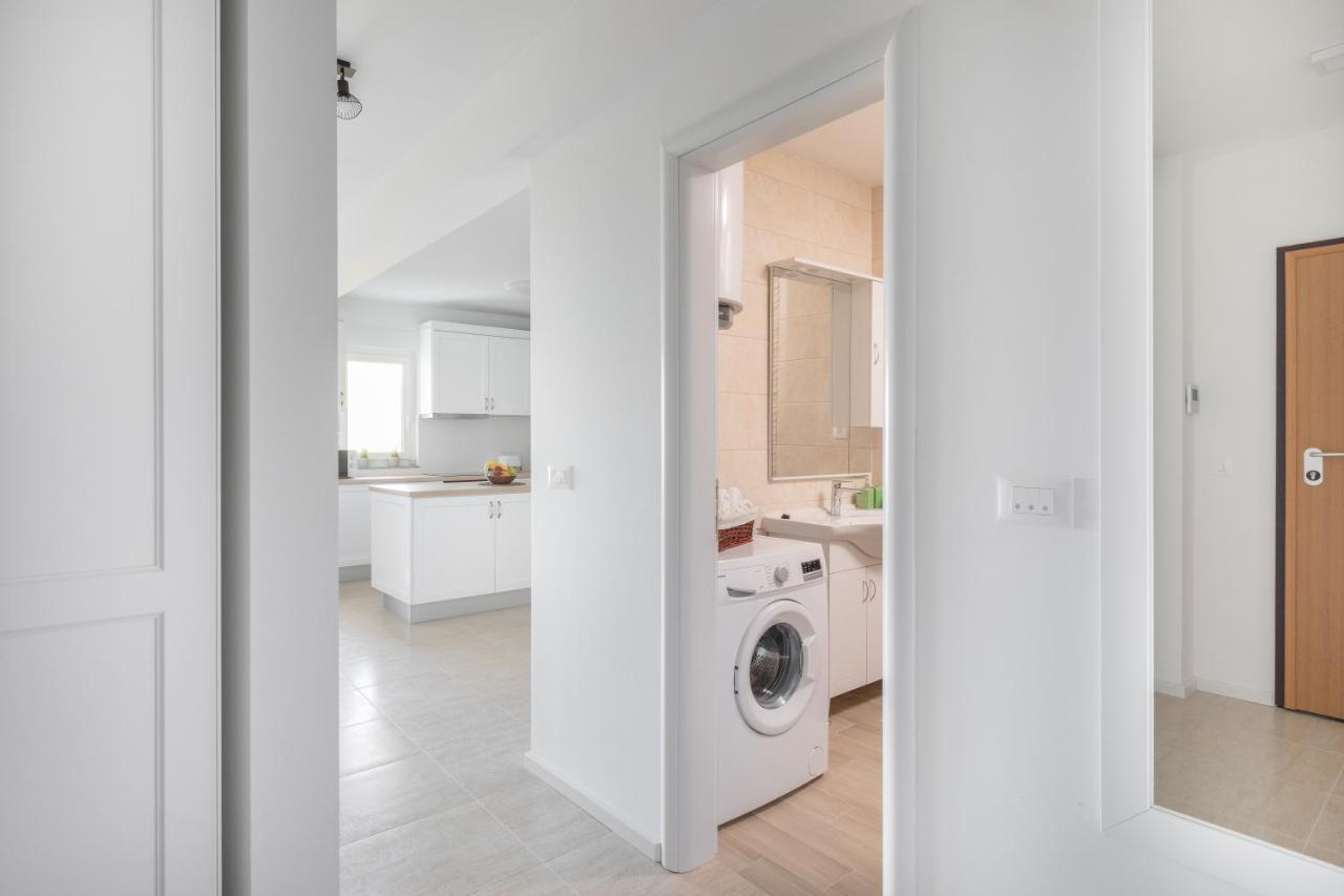Apartment Oseka Макарска Екстериор снимка